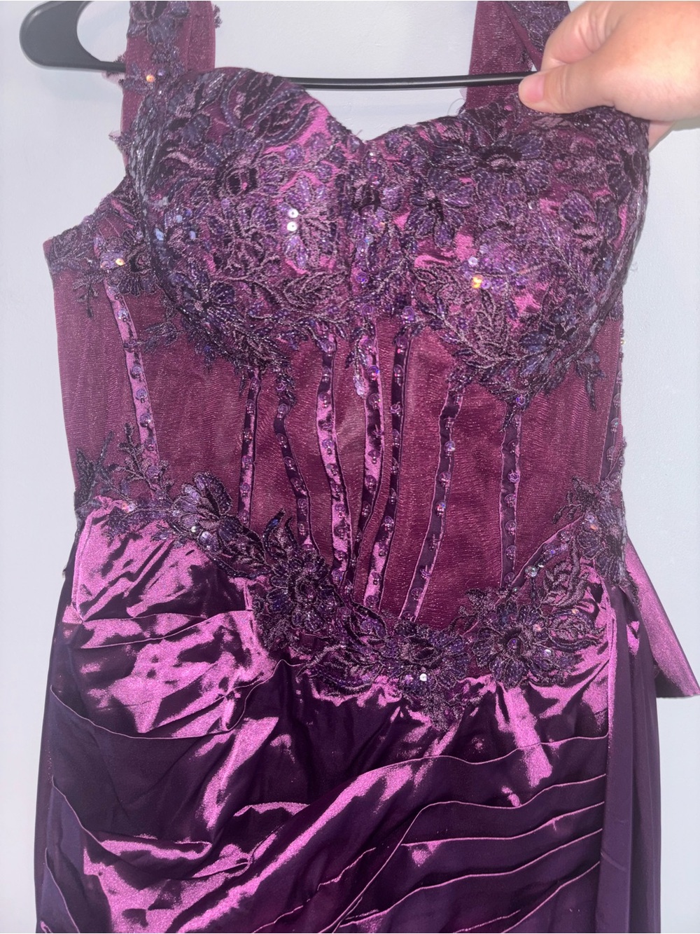 Women's Purple Embellished Evening Dress